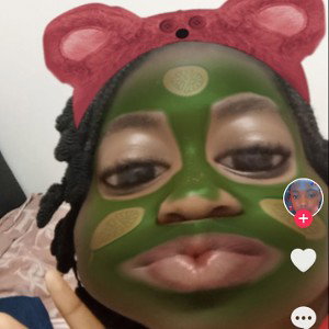 Ela tá boa né,ta boa gostosa né, gostosa cheroza né,cheroza tem bunda né hãn essa bunda n pesa né n pesa n pesa n essa b