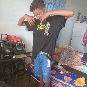 tengo mony mucho mony las puta se regalan por ser hijo de papa enpese desde sero y lla tengo fama y dinero tengo cuatro 