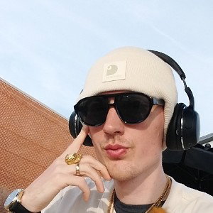 MC E. - I'm Back ( Freestyle ) 