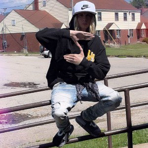 King Trippie Sixx song not playing no more 