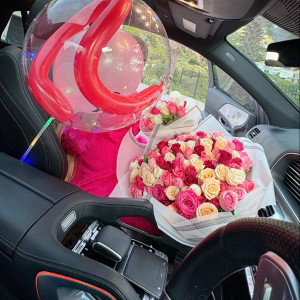 money can’t buy love ❤️✌️