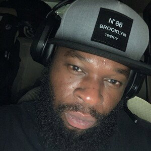 These niggas wear a wire qiek as fuck naw a days 