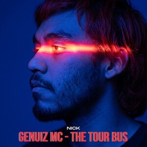 GENUIZ MC-THE TOUR BUS