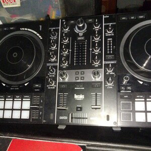 TOKYO BASS / MUSICA ELECTRO HOUSE