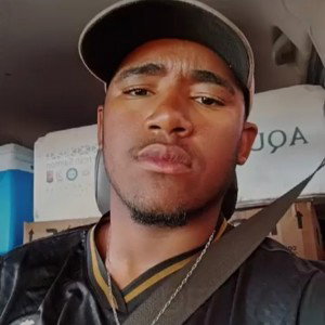 Taurus MC - VAI ATRÁS DAS NOTAS 