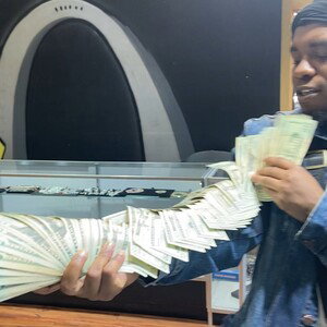 MONEY & HONOR 