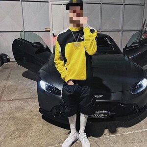 Aston Martin 