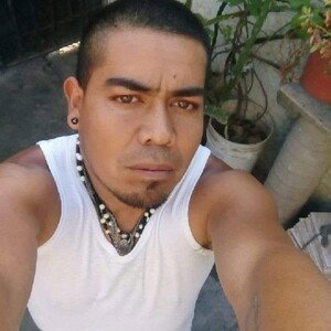 entre callejones drogas y alcohol 