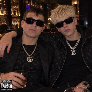 Peří feat. Prostě Kuba