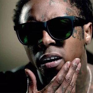 Lil Wayne - Mirror ft. Bruno Mars (Official Music Video)