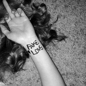 everywhere fake love