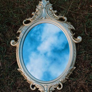 MIRROR - An Elf Mike Production