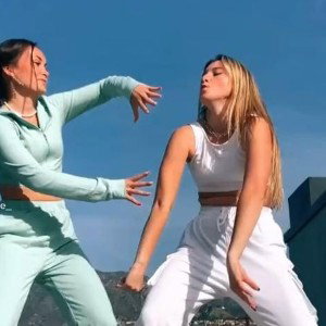 Gib mir meine 5 Euro lied lisa