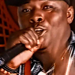 MISTER BASS '' NON A LA MALTRAITANCE DES FEMMES '