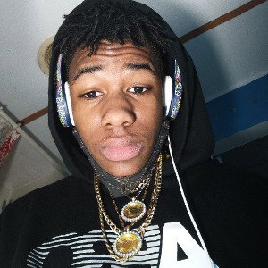 Chief keef (official snippet). /use headphones 