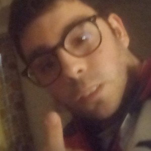 l'hashis in mano come fumatori accaniti professionisti 