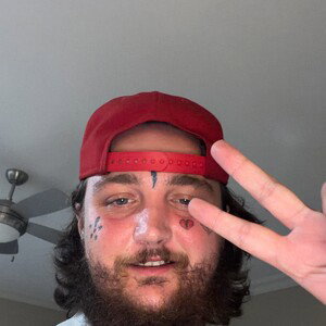I make her pussy wetter
