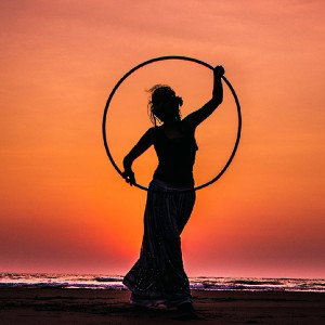 Hula To The Right