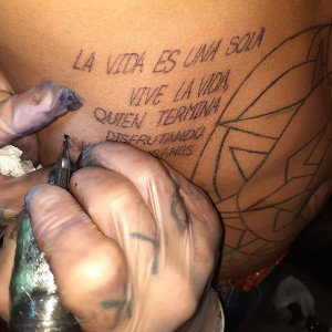 SIEMPRE ANDA SOLITARIO