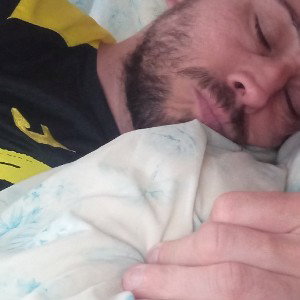 amigos las soledad la almohada y yo