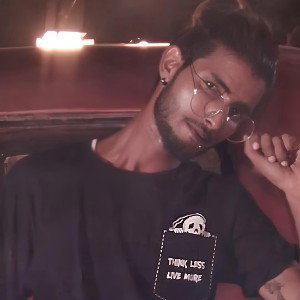 NASHE KE AADI