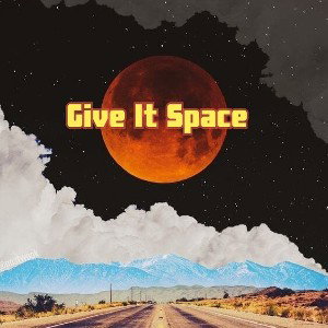 🌐Give It Space🌐