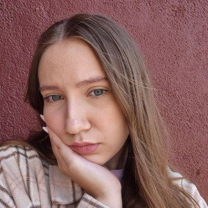 ВАДЯо- её  имя  Анастасия 