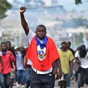 Massif Titre :✊🏾 Haïti première Nation✊🏾