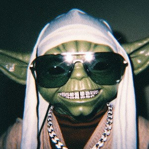 Spend my time ft xanderxx.produce and wrote by Mexicanbaby