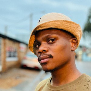 Nathi soPopa.