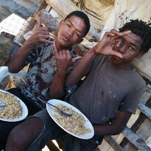 LeeNelliz ft Balow _Ghost