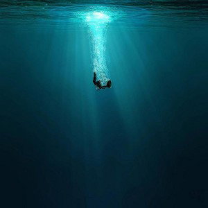DROWNING OUT BY AMG BENZO FT PAYYHIM 