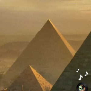3RD PYRAMID EN GOLD