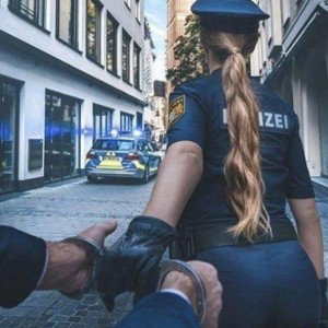 cop mach deinen Job