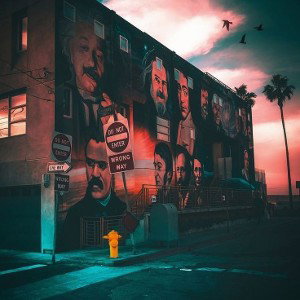 LA