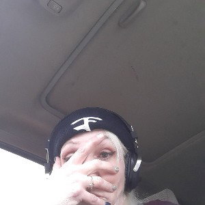 my personality picken a fight with my 9 ones this is not a serious song just having fun