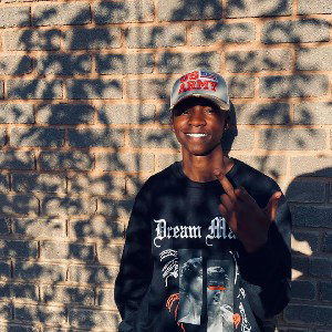 Hoodstars VS The World