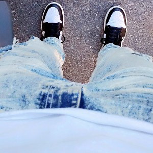 Bee Jones - Aint Stressing Lately - BeeTruu 