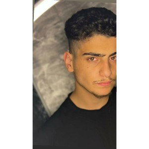 وانا بتسلى داعس عل  السين