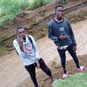 Mwenda Tezi Na Omo