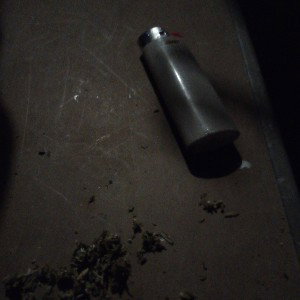 la-mano-arriba-mxlvxdo