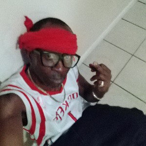 she love me 2026