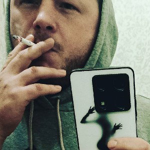андр жив