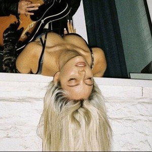 SUICIDE BITCH (w/ no msk)