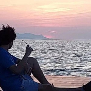 Tahtın yıkık, sahne benim,