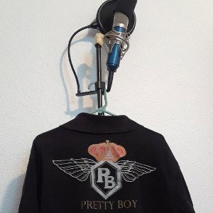 LIVING - PRETTY BOY COLORADO