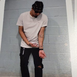 dboii.519 ft.Bee7ow -long day