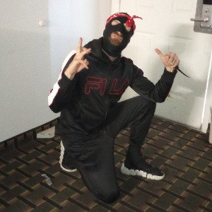 if you aint thuggin get out my set 