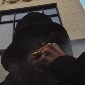 Mikos - Hands Up (16 Bars)