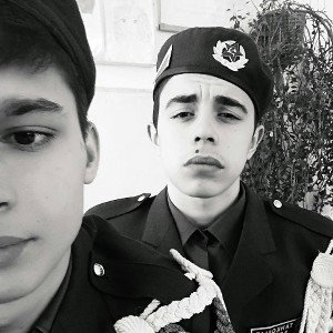 с свои бро 
